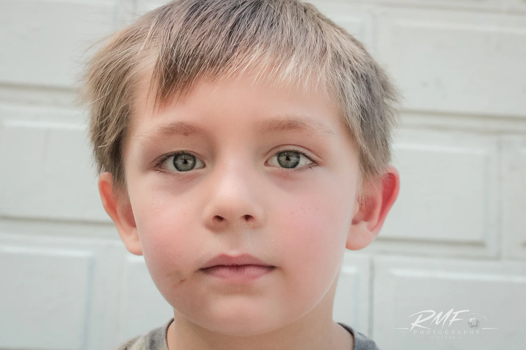 Natural-light image demonstrating RMF Photography's portrait style